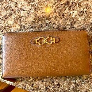 Kate Spade tan leather wallet